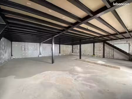 local d'activité 280 m²