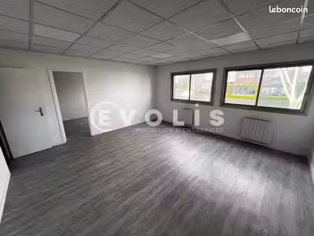 bureau 80 m²