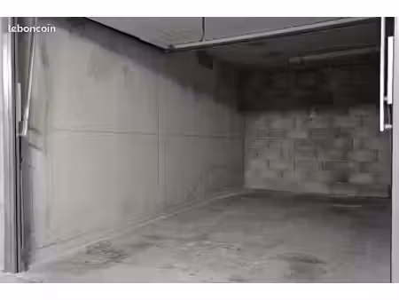 vente grand box de 20 m²