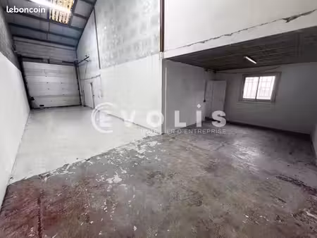 local d'activité 170 m²