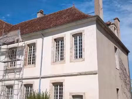 urgent – semur-en-auxois – t4 118m² à terminer – toiture ~80 000 en plus à prévoir – vue v