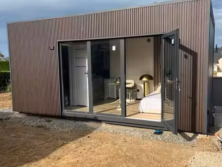 studio neuf étudiant meublé 18 m2-terrasse 12 m2- 2 parkings - tout compris