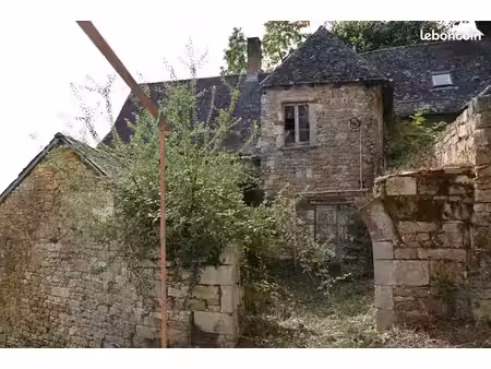 maison 1 pièce 150 m²