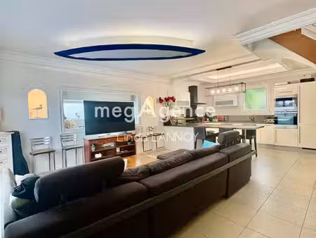 maison au bord de mer !