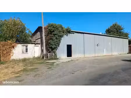 bâtiment artisanal carrefour a20/a89