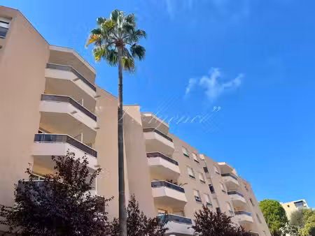 nice - caucade - studio meuble - terrasse - parking