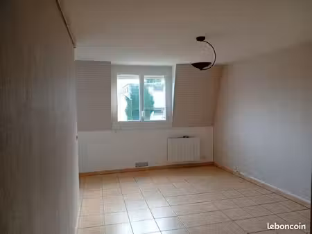 studio 26 m² – damville centre – plein sud – calme