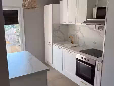 appartement entièrement rénové - 80m2 - romans-sur-isère