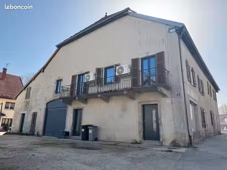 opportunité investisseur : ancienne maison comtoise 400m² au sol – projet 5 appartements v