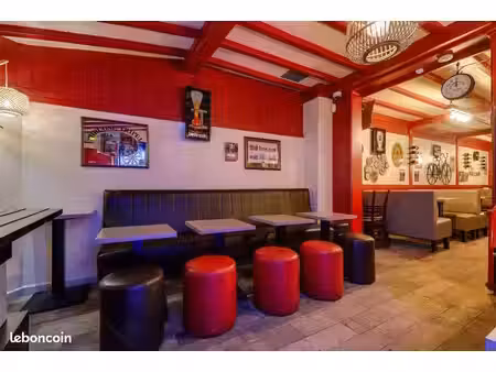 pub. bar. restaurant