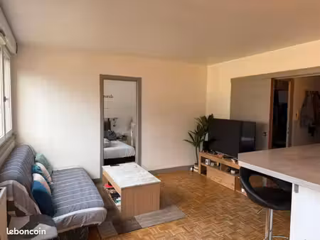 f2 meublés de 45 m2 les dauphins courbevoie