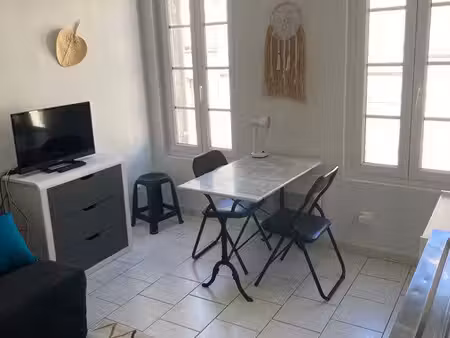 studio meublé à saintes
