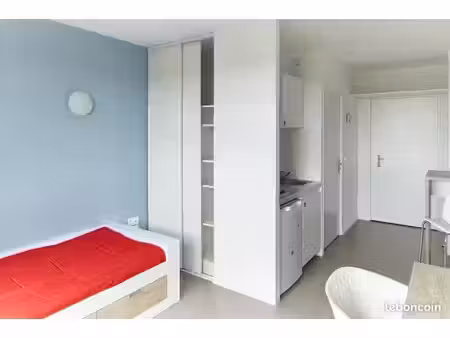 studio 1 pièce 19 m²