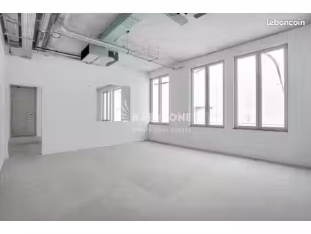 bureaux 1 199 m²
