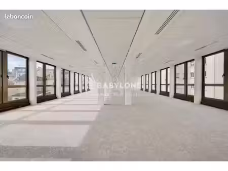 bureau 272 m²