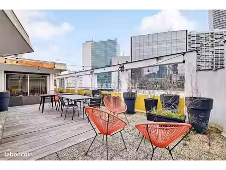 bureaux 589 m²
