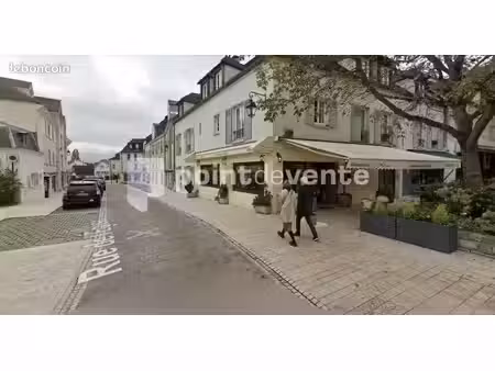 local commercial 96 m²