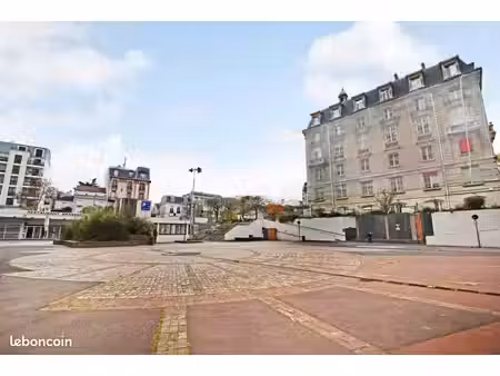 local commercial 209 m²