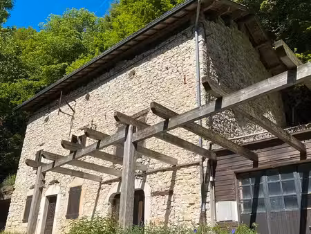 maison xixe siècle de 120m2 sur 3000m2 de terrain - rencurel