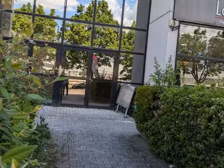 bureaux 245 m²