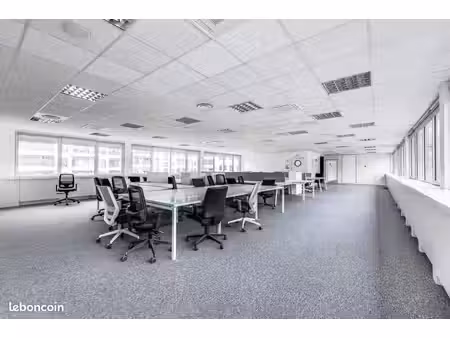 bureau 1 005 m²