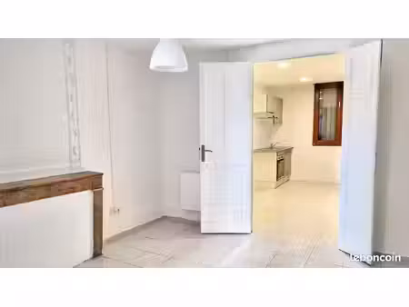 appartement 6 pièces 104 m²