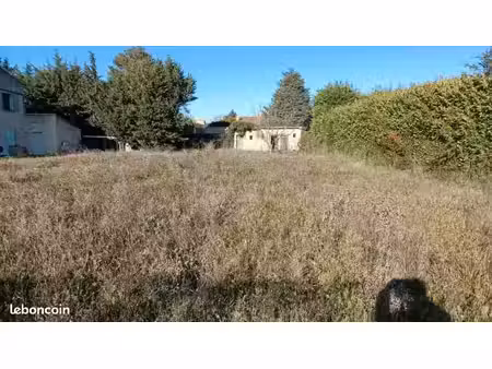terrain de 1000m2 à sauveterre