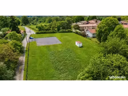 terrain 4 237 m² – permis accordé – eau & électricité – le cuing