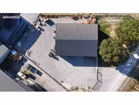 depot hangar a louer