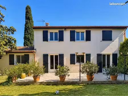 maison 160 m² – 4 chambres + 2 pièces – terrain 500 m² – dpe b – rodilhan