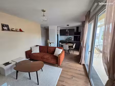 t2 récent 43 5 m² – grande terrasse sud-ouest + parking – rezé ragon