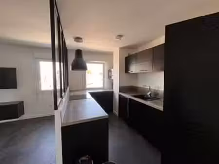 location appartement 3 pièces à rezé (44400) : à louer 3 pièces / 58m² rezé
