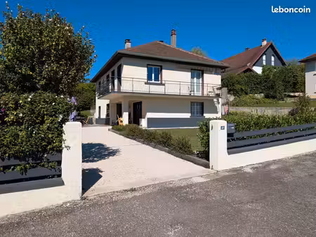 montmorot maison rénovée 115 m² – coup de cœur assuré
