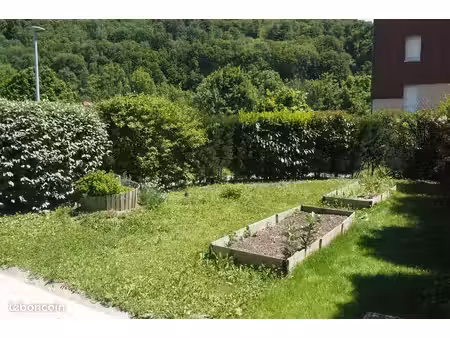 appartement t3 67m2 + 210m2 de jardin + garage