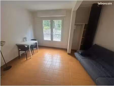studio 1 pièce 19 m²