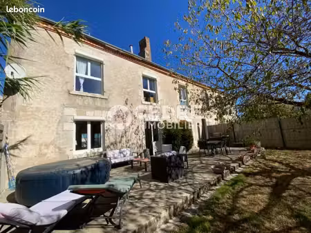 maison 6 pièces 222 m²