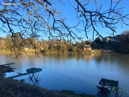 terrain de loisir 490 m² – vue château – accès étang – bâtiment 19 m²