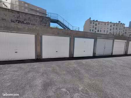 à vendre – garage fermé 17 m² – saint-étienne