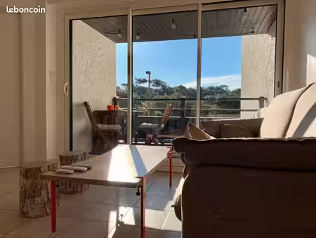 t2 rénové avec balcon – seignosse le penon – vendu meublé