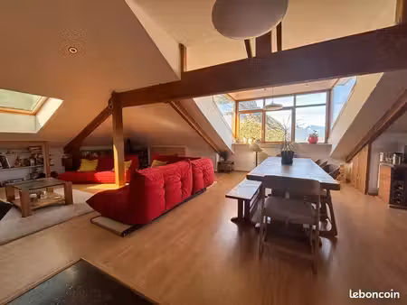 grand appartement de 170 m2 au sol château de la balme - possibilité garage(s)