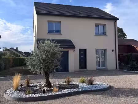 maison - 115m² - 4 pièces