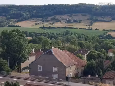 propriété 4 pièces 111 m²