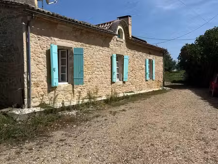 maison - propriété rurale avec terres agricoles  séchoirs à tabac  granges et dépendances 