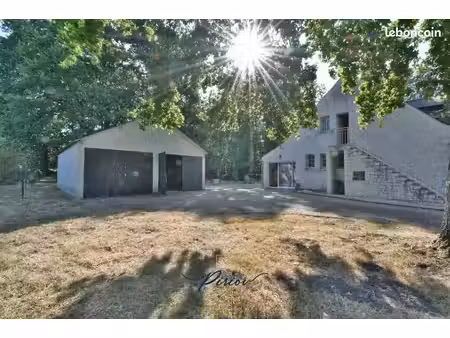 vente | maison | 6p | 3ch | 130 m² | saumur | terrasse · piscine