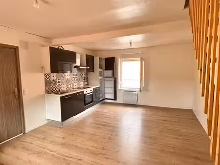 à louer – appartement 2 pièces à longuyon (proche mairie)