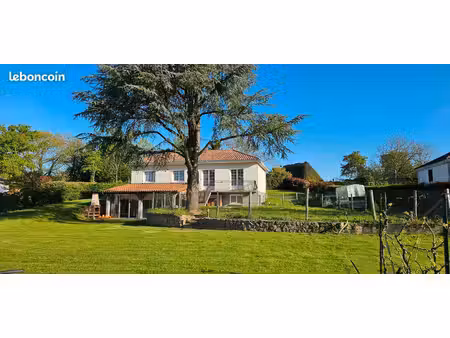 pavillon 7 pièces 110 m²