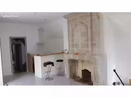 petite maison à louer chateau gontier centre