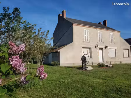 maison de maître (partiellement rénovée) à terminer