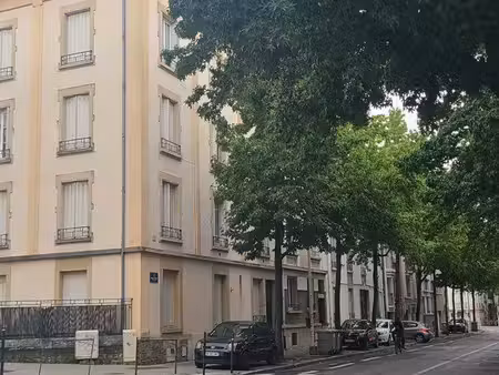 appartement f2 1er etage 42 m2  quartier oudinot  notre dame de lourdes  artem