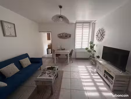 immeuble 1 pièce 103 m²